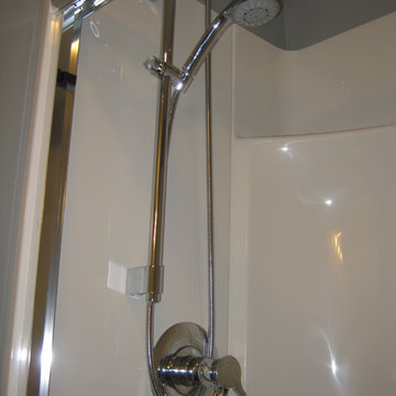 Basement Bath (B-58)