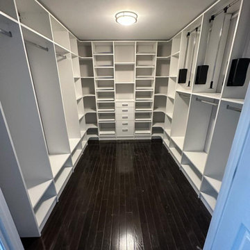 Stylish Simplicity White Walk-In Closet