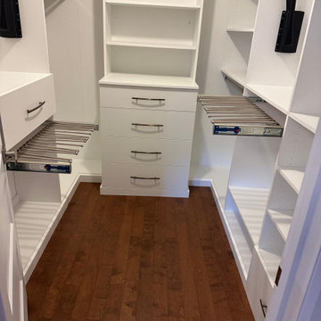 walk-in with pull down rod