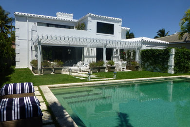 Example of a trendy pool design in Miami