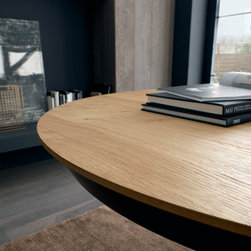 Plexus Round | close up - Dining Tables