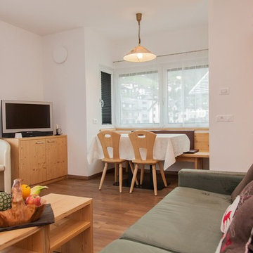 Oswald Apartments