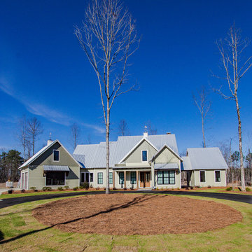 Modern Farmhouse home with inlaw suite