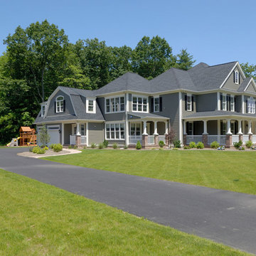 Classic Farmhouse - Colonial Elements