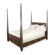 Four poster beds