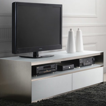 Trica Roots Media Console