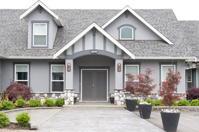Transitional exterior home idea in Vancouver