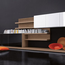 People Wall System 919 - Display And Wall Shelves 