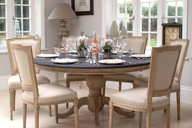 Belmont Oak Dining Table - Round