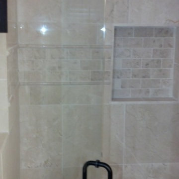 French Vanilla w/Cocoa Glaze Colonial Gold Granite and Crema Marfil Tile