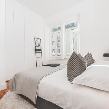 Avenida do Chile bedroom with grey bed and ladder rack