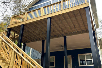 Arts and crafts deck photo in Atlanta
