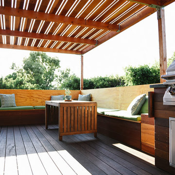 Modern Indoor-Outdoor Living Space