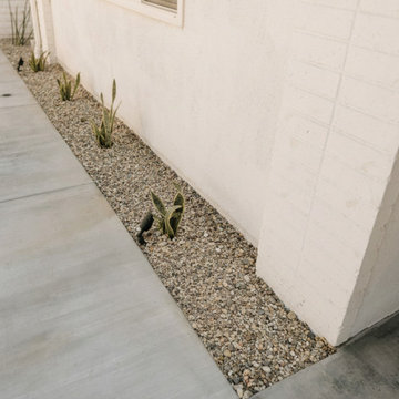 Huntington Beach Courtyard