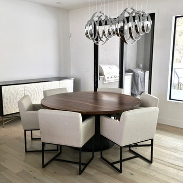 Ruby Round Dining Table