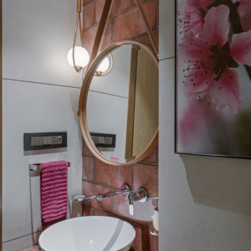 Oberoi Splendour Apartment