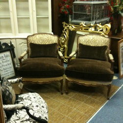 Pillows, cushions and upholstery - Products