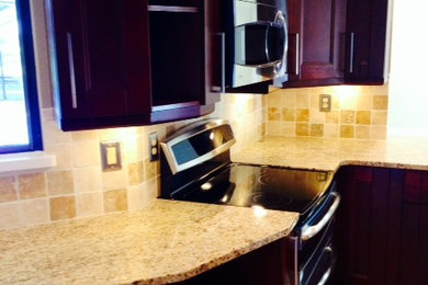 Example of a trendy kitchen design in Orlando