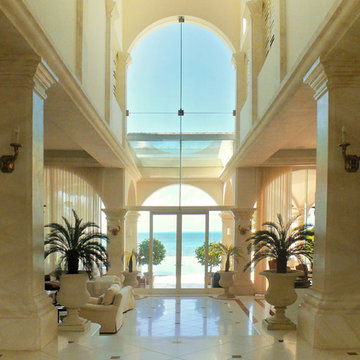 Waterfront Villa. Mediterranean. Villa Madonna on the beach. Cancun, México.