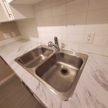Move Out Deep Cleaning of a One bedroom plus Den Condo Located in Coquitlam BC C