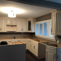 CREAM GLAZE MAPLE KITCHEN - Products