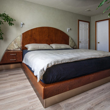 King size bed