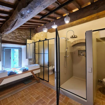 Realizzazione bagno padronale Podere in Toscana