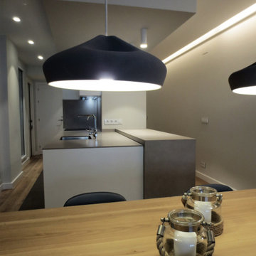 Reforma integral: Cocina Santos Blanco Seff y Encimera Neolith