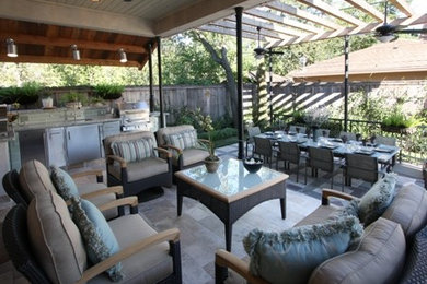 Photo of a contemporary patio in Houston.