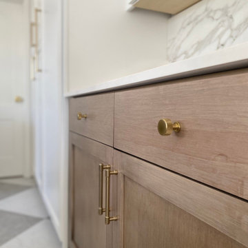 Maple Stain & White Kitchen