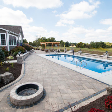 Valparaiso Pool Surround