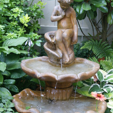 Queen Ann Courtyard