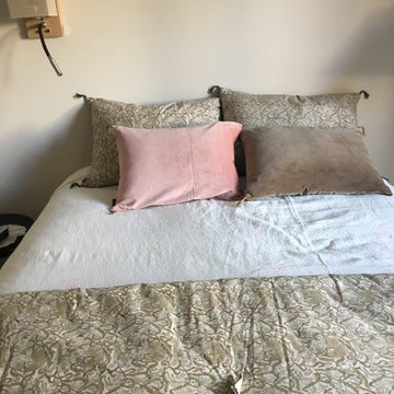 Une chambre repensée comme un cocon aux couleurs douces