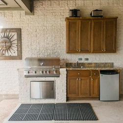 5302 Riviera Ct - Products