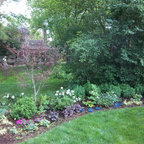 Creating enclosure and shade with Landscaping in your front yard