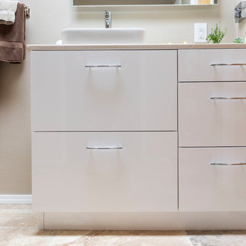 Griffith- Updated White Bathroom