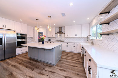 Arts and crafts kitchen photo in Los Angeles