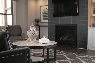 Example of a transitional home design design in Atlanta