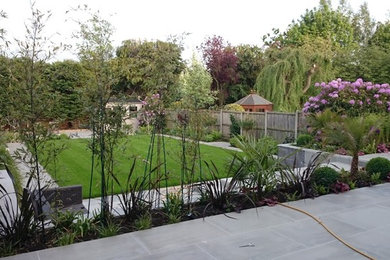 Inspiration for a modern back garden in Essex.