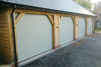 Oak barn with Hormann Sectional door