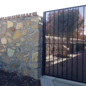 Side Entry Simple Gate w/ Perforated Sheet