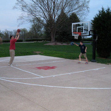 Kyle C's Pro Dunk Gold Basketball System on a 40x40 in Bloomington, IN