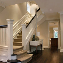 Foyer/staircase