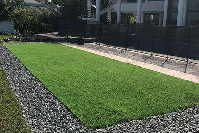 Photo of a modern landscaping in Miami.