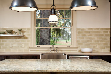 Kitchen - traditional kitchen idea in Kansas City