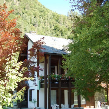 VILLA SU TRE PIANI