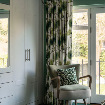 White & Green Bedroom in Buckinghamshire
