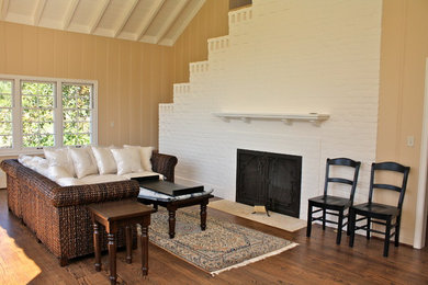 Farmhouse family room photo in Santa Barbara