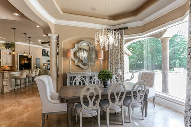 Kitchen/dining room combo - mid-sized transitional kitchen/dining room combo idea in Houston