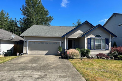 Elegant exterior home photo in Seattle